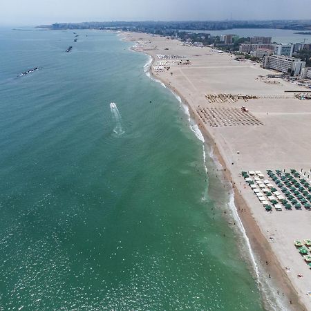 Complex Modern All Inclusive Mamaia Exterior photo