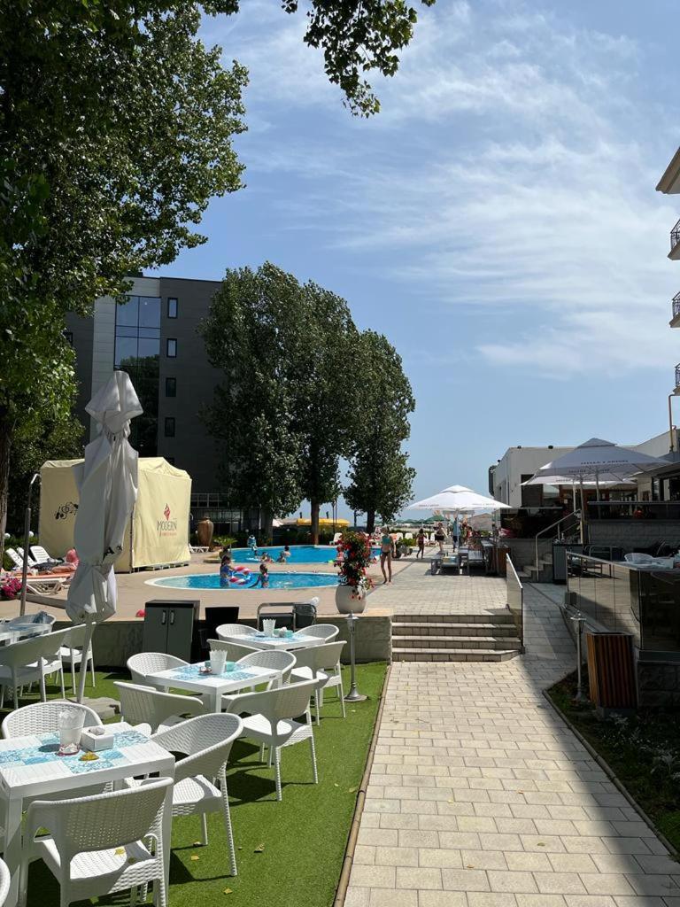 Complex Modern All Inclusive Hotel Mamaia Exterior photo