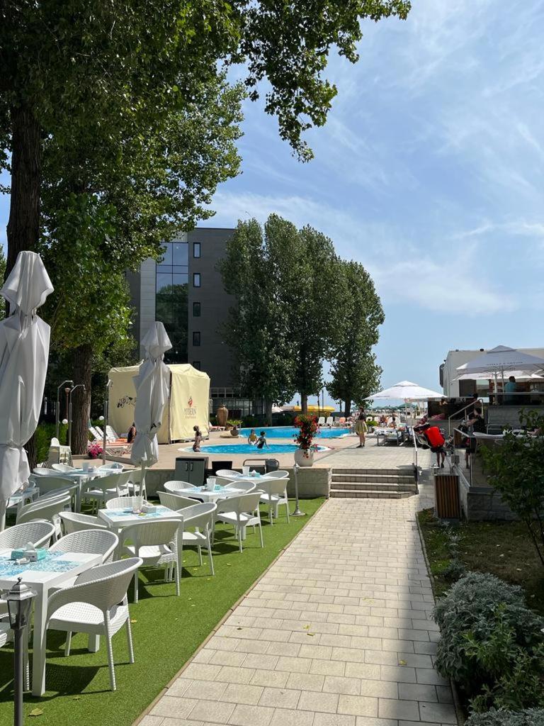 Complex Modern All Inclusive Hotel Mamaia Exterior photo