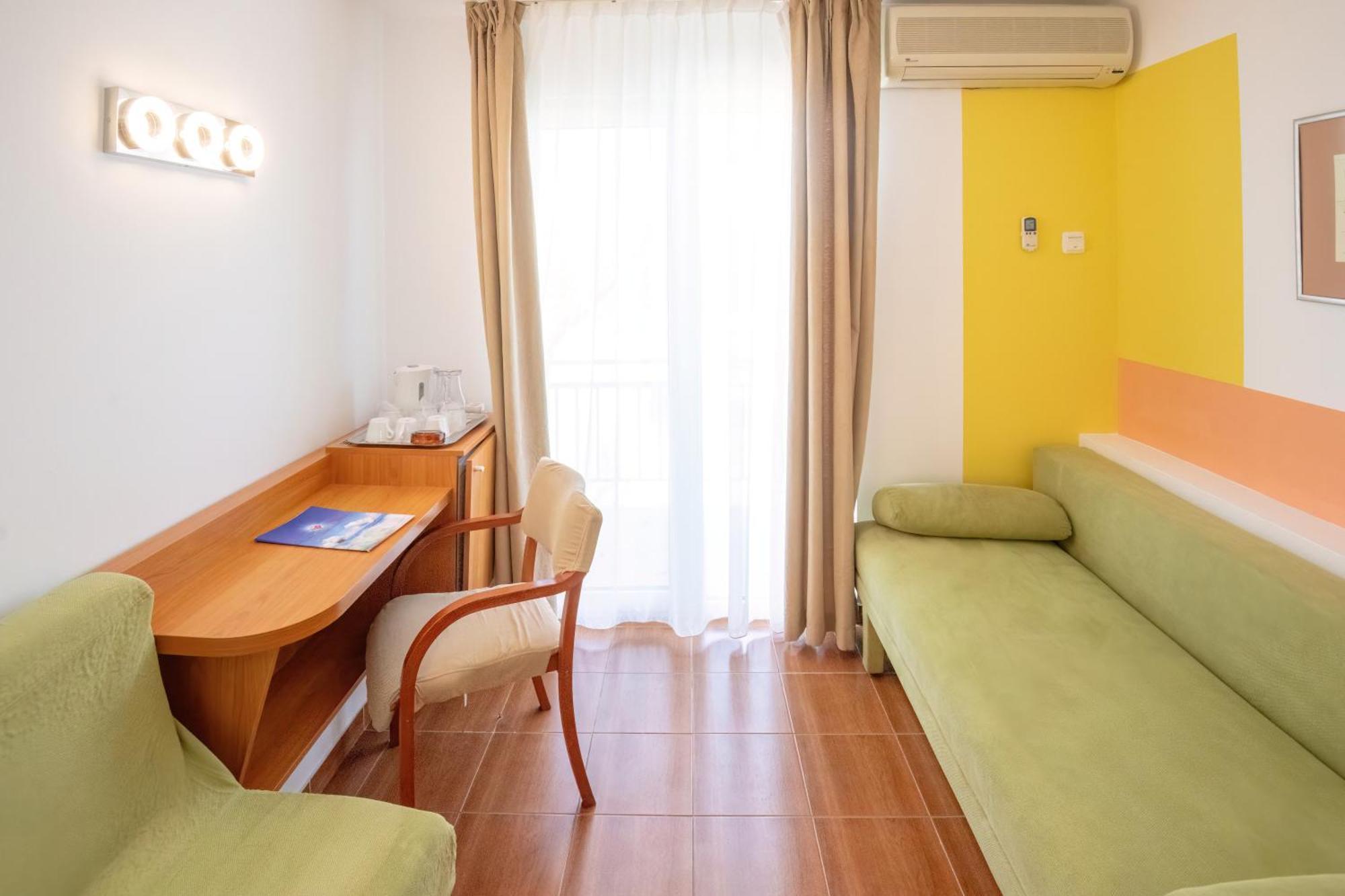 Complex Modern All Inclusive Mamaia Exterior photo